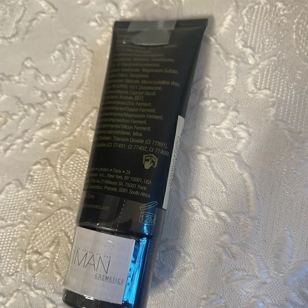 🛍 Lot of 2 Iman luxury Radiance  liquid  foundation makeup 1.0fl oz